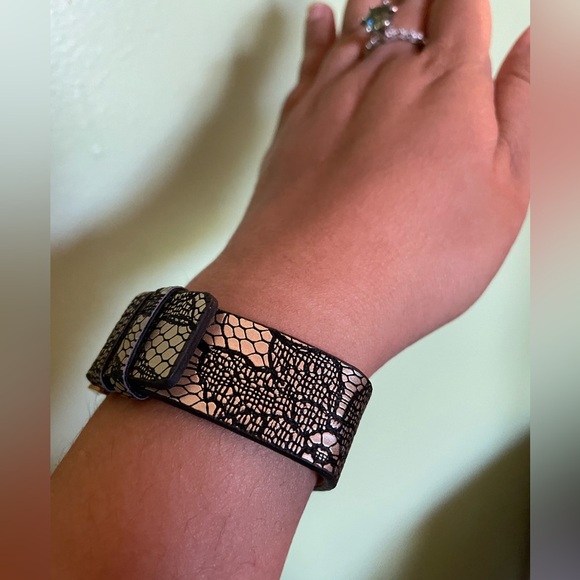 Eclectic 13 Piece Bracelet Bundle - Picture 9 of 16